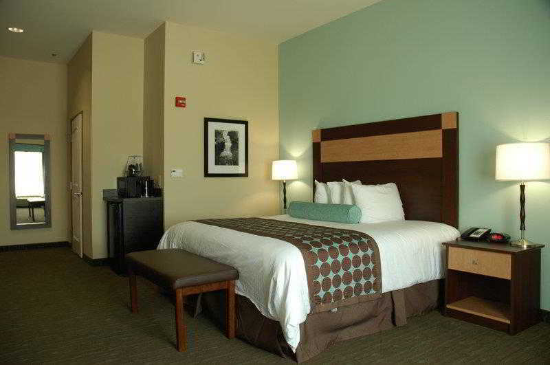 Best Western Plus Texarkana Inn And Suites Room photo